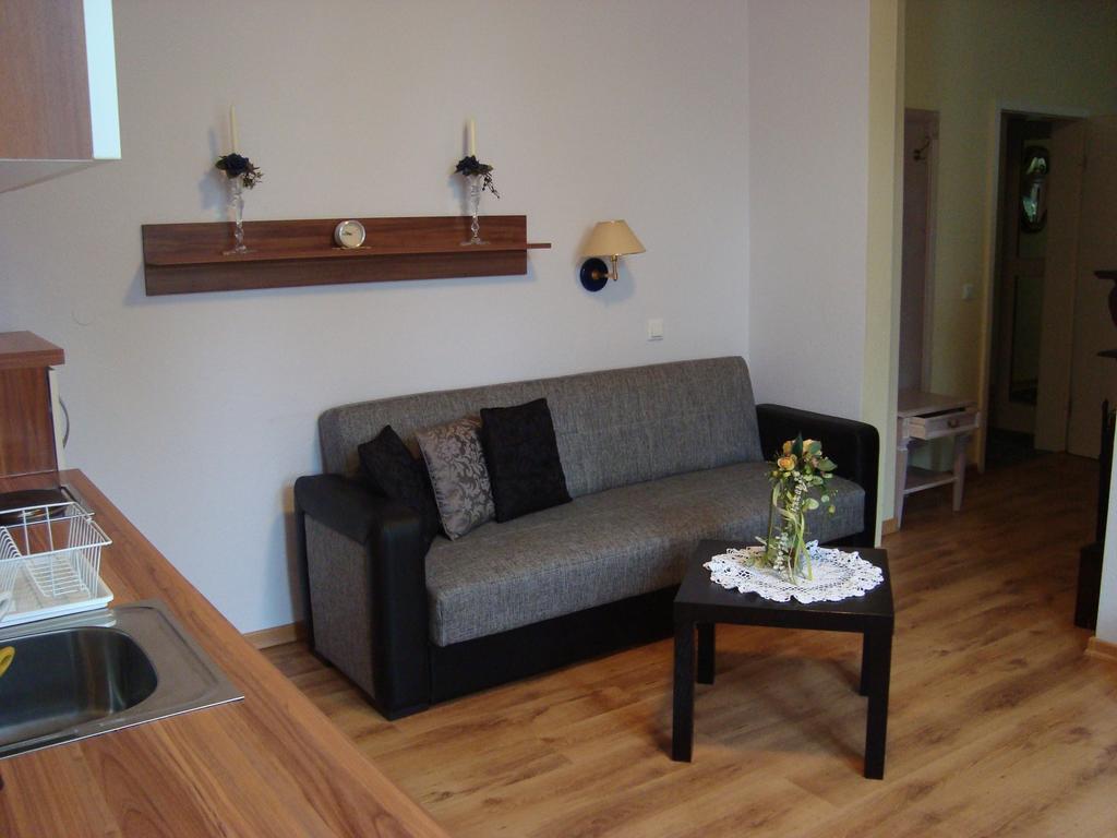 Haus "Beuth" Apartment บัดเอลสเตอร์ ภายนอก รูปภาพ